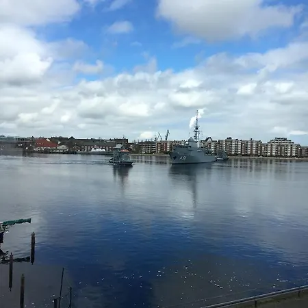 Schoenes Feriendomizil Mit Meerblick Suedstrand Naehe Fliegerdeich In Wilhelmshaven