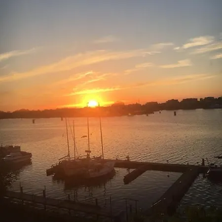 Appartement Schoenes Feriendomizil Mit Meerblick Suedstrand Naehe Fliegerdeich In
