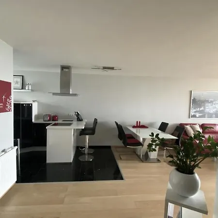 Apartman Schoenes Feriendomizil Mit Meerblick Suedstrand Naehe Fliegerdeich In *