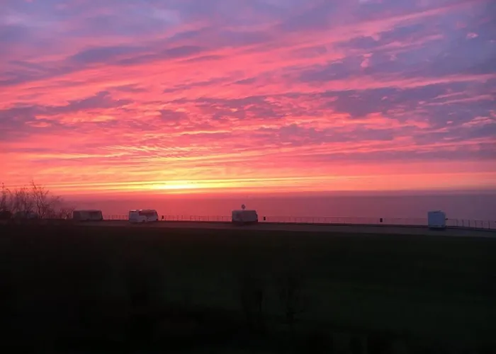 Schönes Feriendomizil Mit Meerblick Südstrand Nähe Fliegerdeich In *