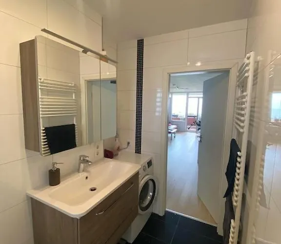 Daire Schoenes Feriendomizil Mit Meerblick Suedstrand Naehe Fliegerdeich In Wilhelmshaven