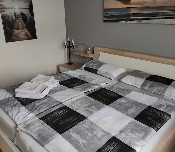 Schoenes Feriendomizil Mit Meerblick Suedstrand Naehe Fliegerdeich In Apartman Wilhelmshaven