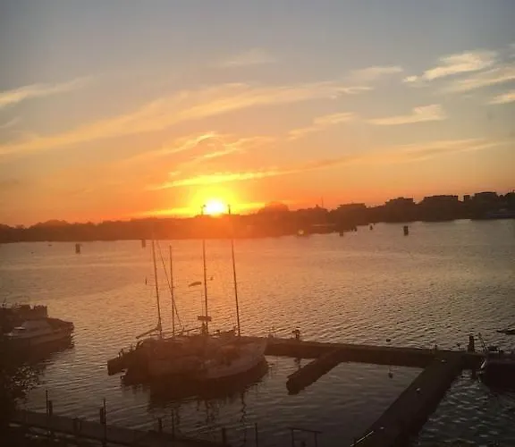 Apartment Schönes Feriendomizil Mit Meerblick Südstrand Nähe Fliegerdeich In